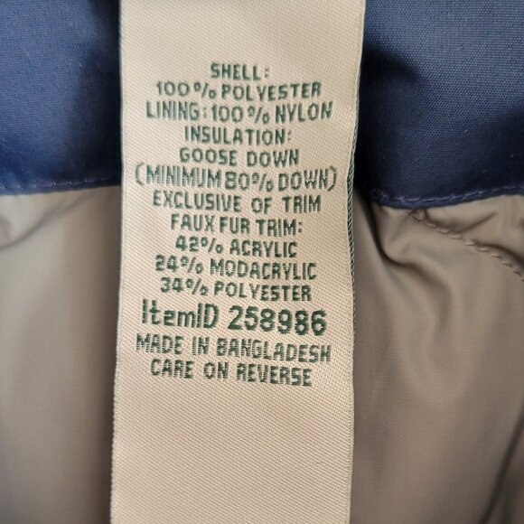 L.L. Bean Women's Navy Blue Down Parka with Removable Hood - Picture 5 of 6